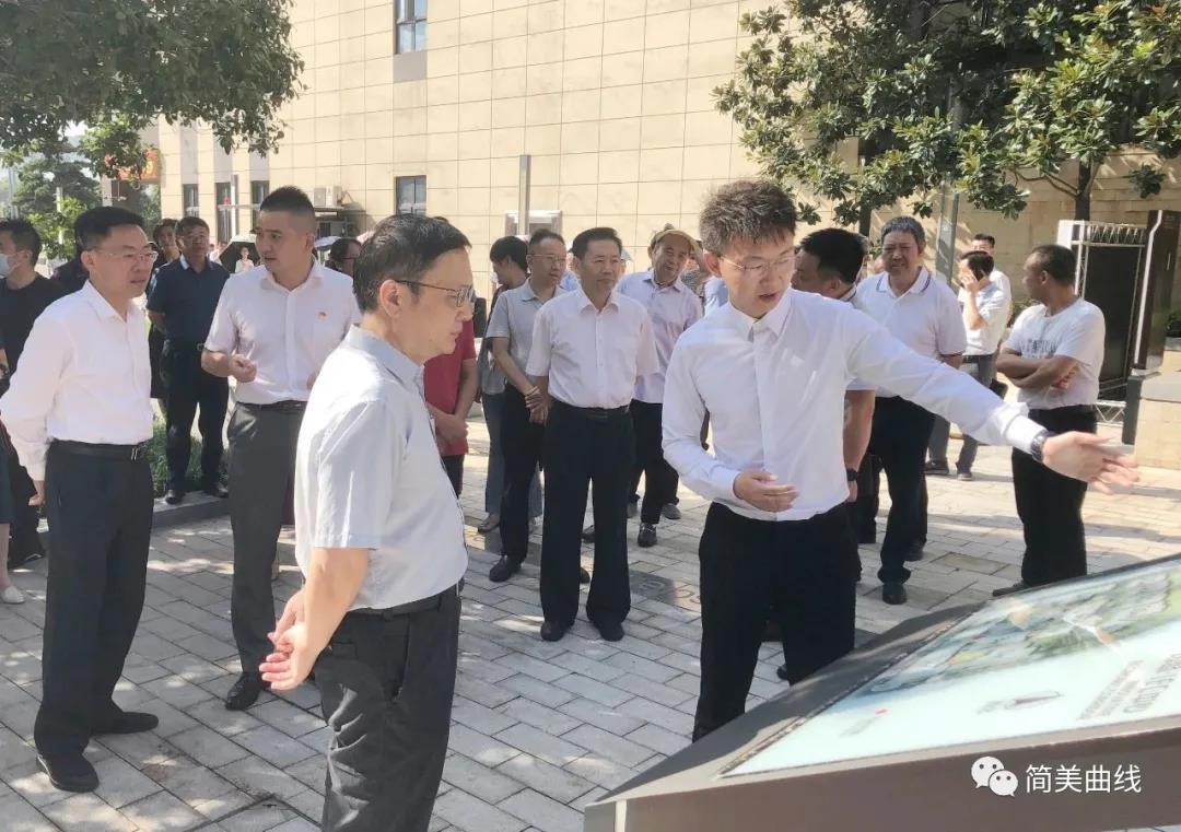 重庆市渝北区政协主席彭建康一行莅临国盛IEC视察指导，走访并参观了重庆美昊源实业有限公司。